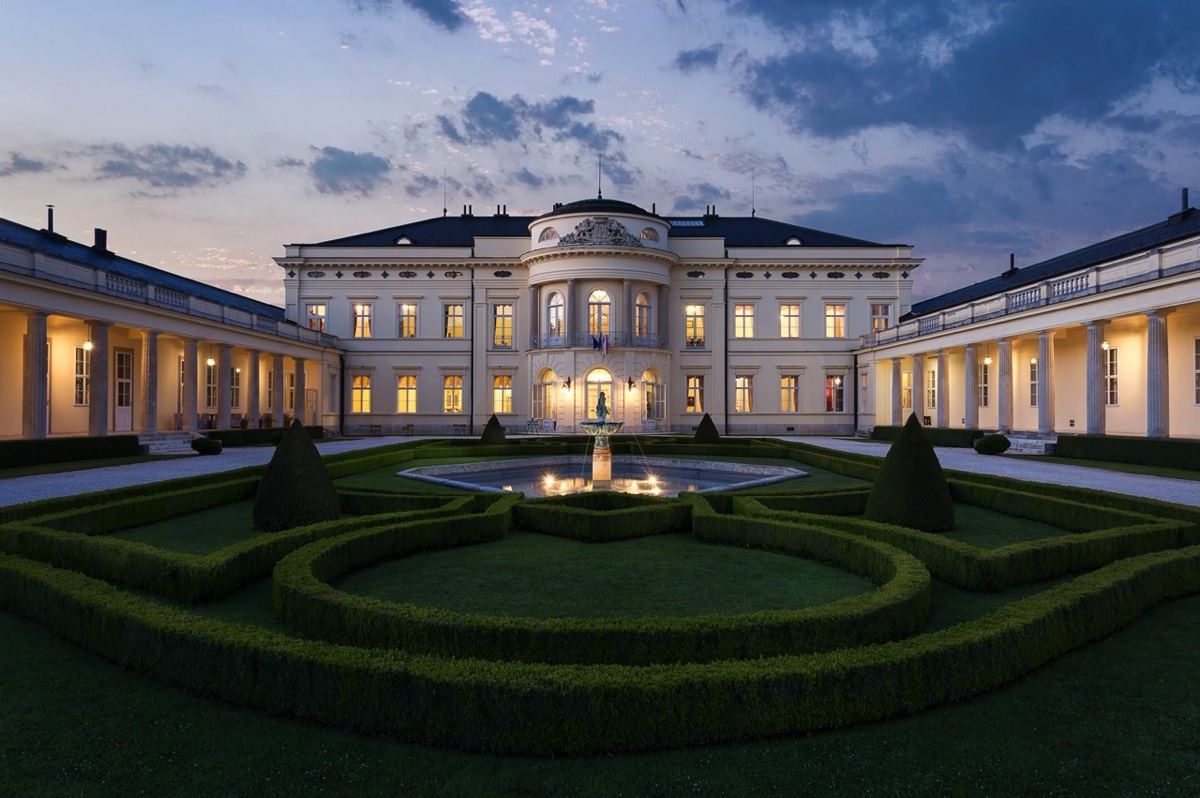 Exclusive events in a Palace